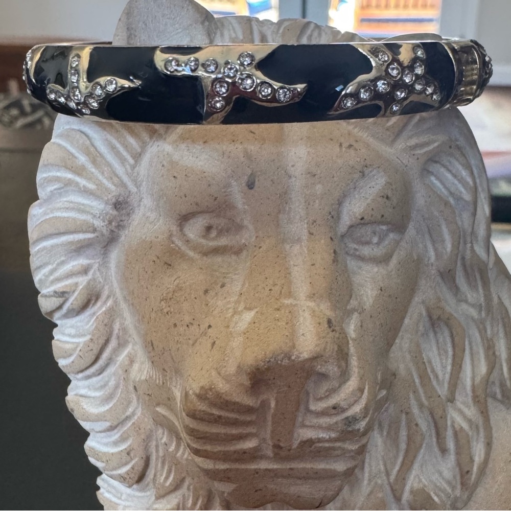 Tommy Bahama Starfish Black and Gold Enamel Bangle Bracelet